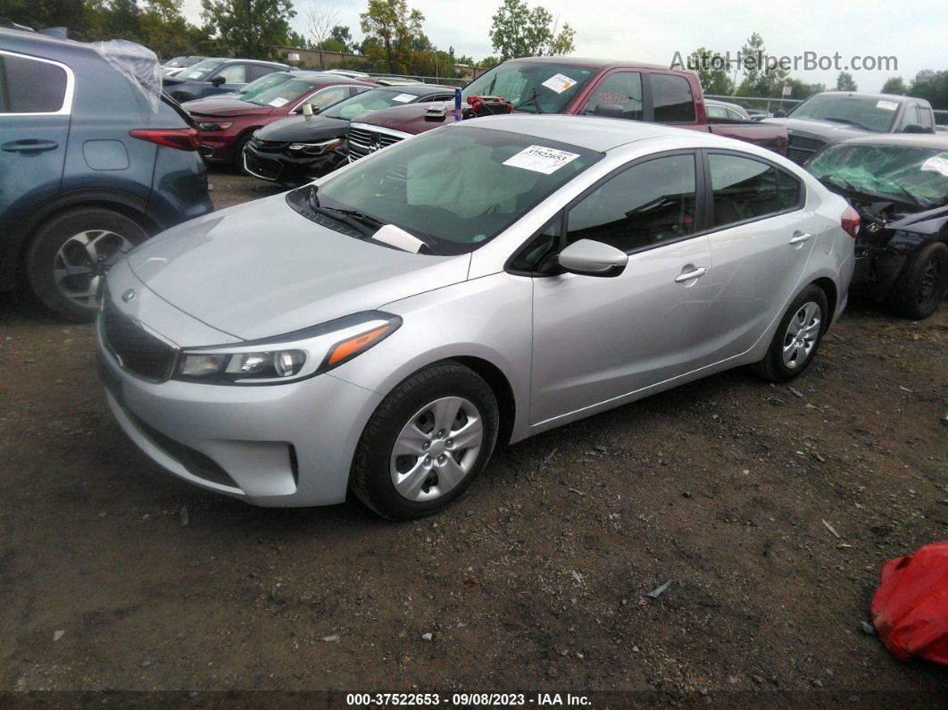 2018 Kia Forte Lx Silver vin: 3KPFK4A75JE227622