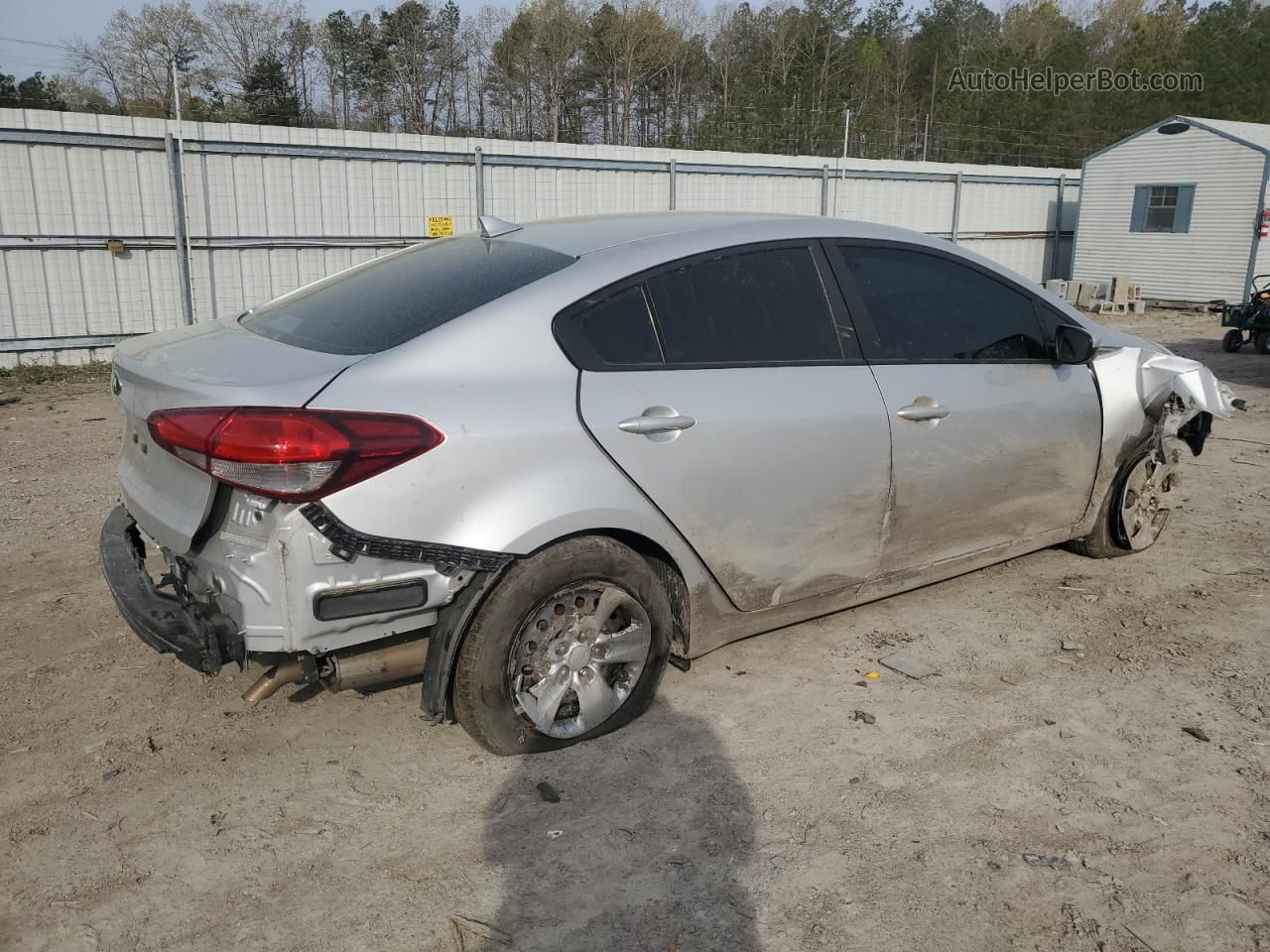 2018 Kia Forte Lx Silver vin: 3KPFK4A75JE277307