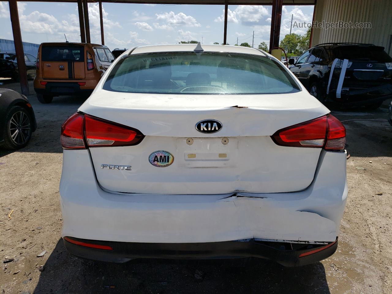 2017 Kia Forte Lx White vin: 3KPFK4A76HE039055