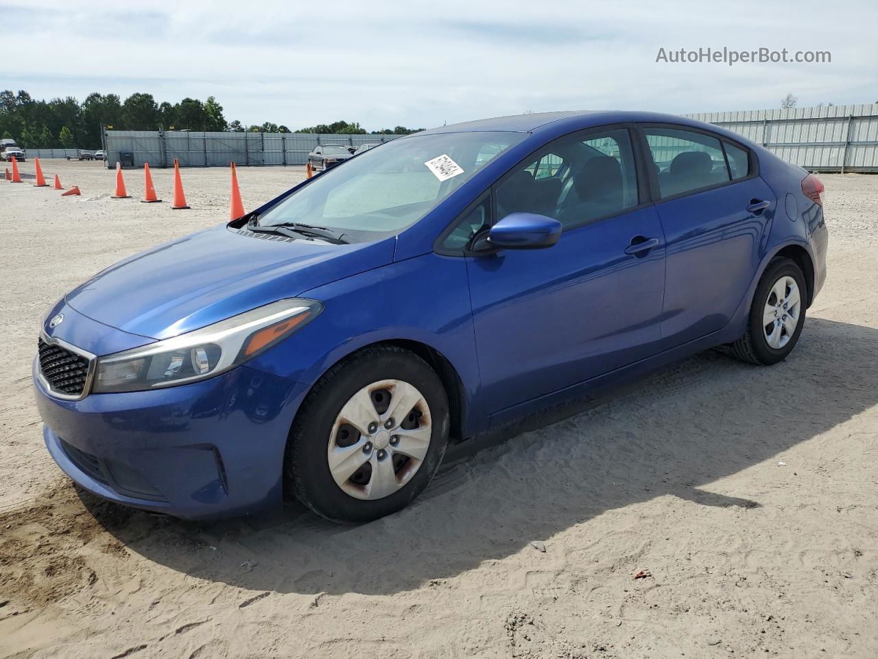 2017 Kia Forte Lx Blue vin: 3KPFK4A76HE045955