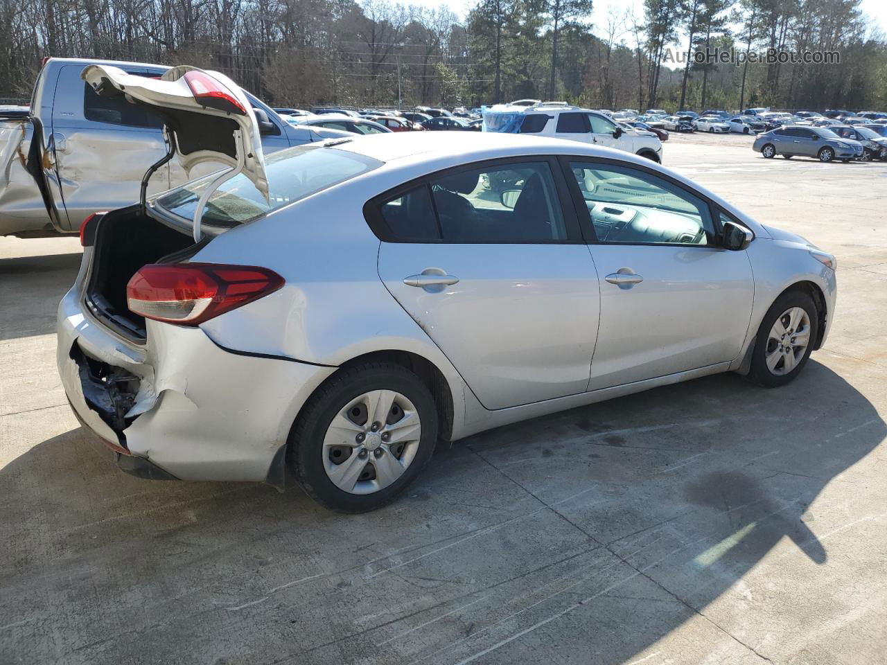 2018 Kia Forte Lx Серебряный vin: 3KPFK4A76JE215737