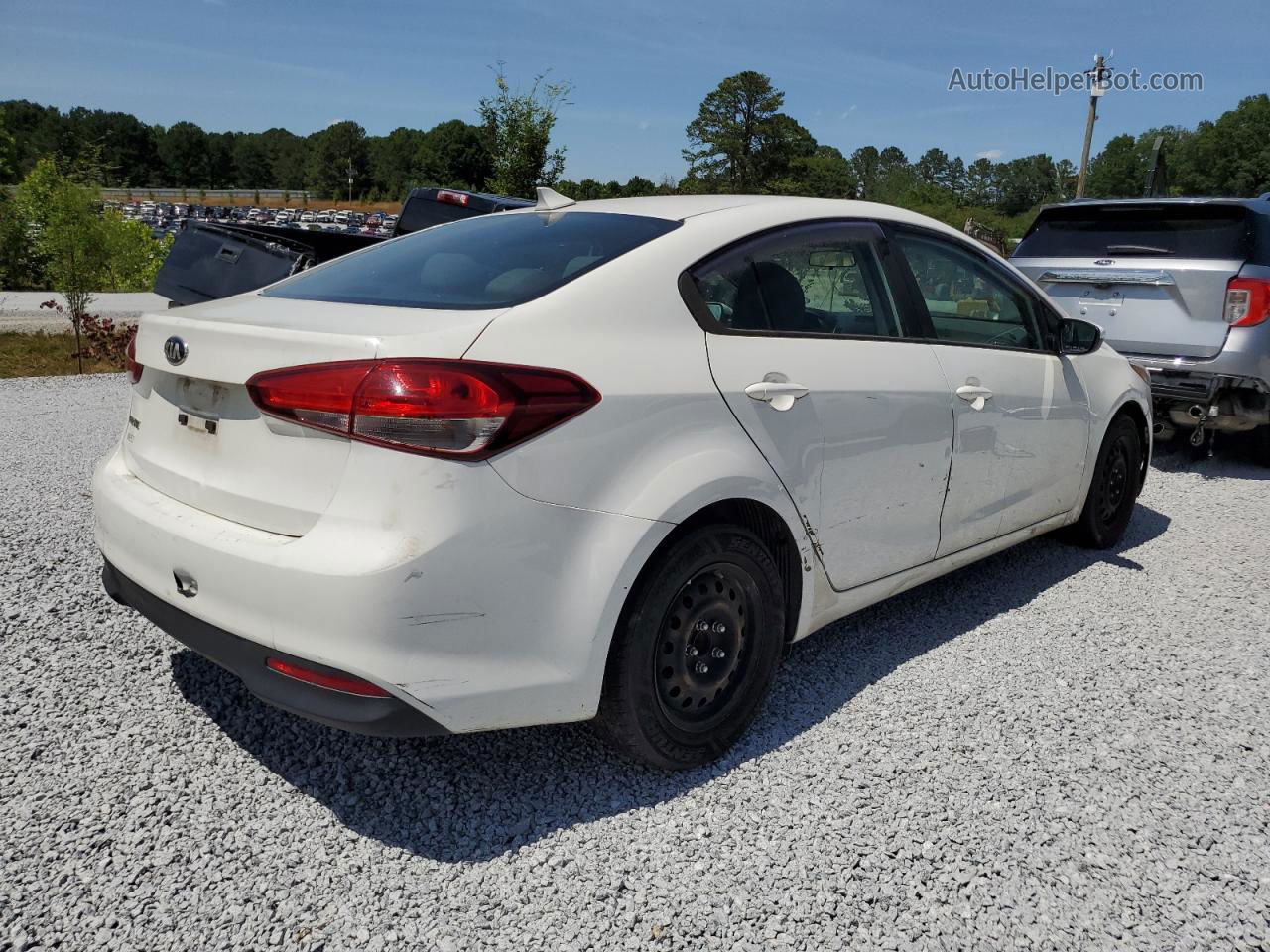 2018 Kia Forte Lx White vin: 3KPFK4A76JE234384