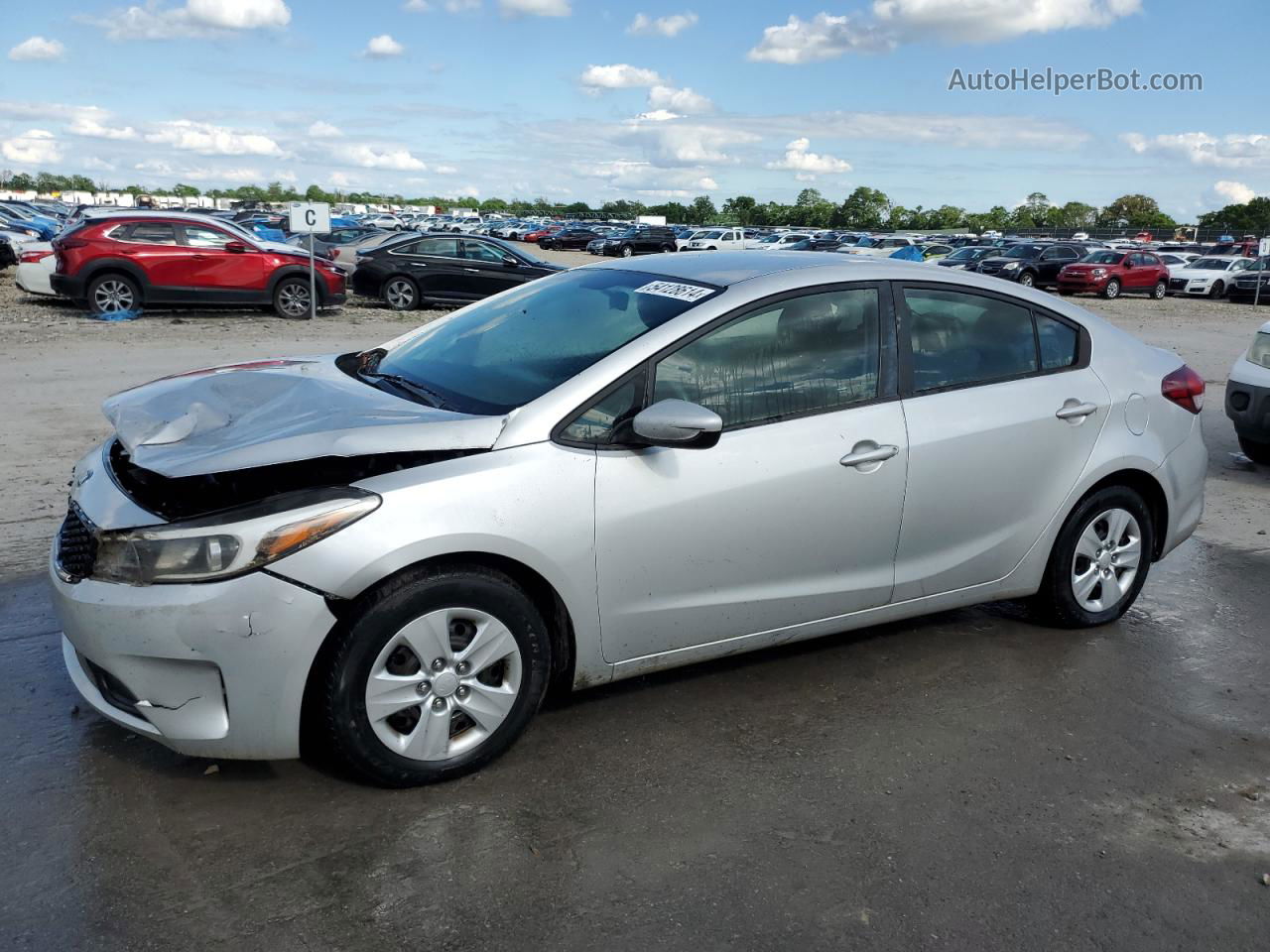 2018 Kia Forte Lx Серебряный vin: 3KPFK4A76JE262055