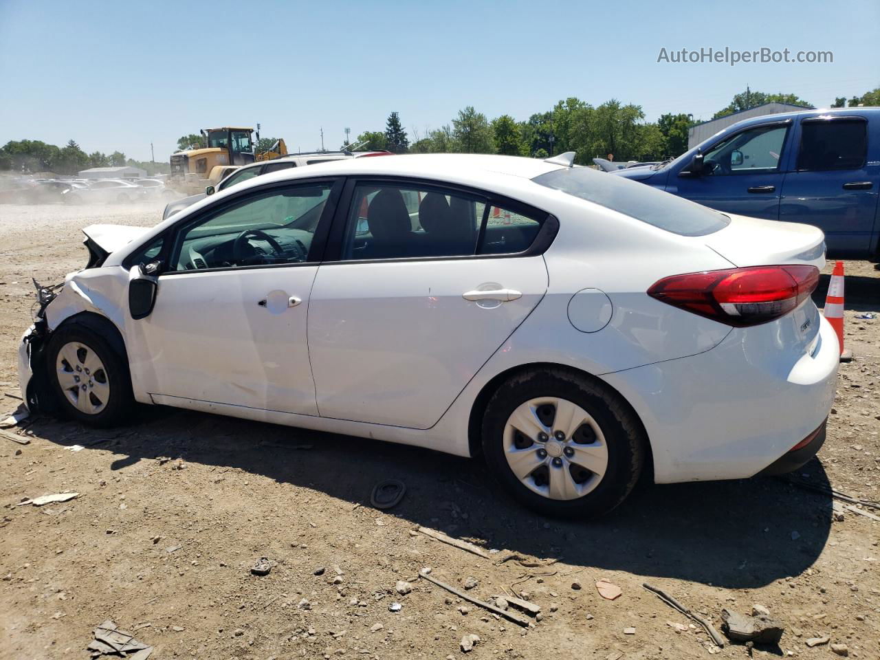 2017 Kia Forte Lx White vin: 3KPFK4A77HE084991