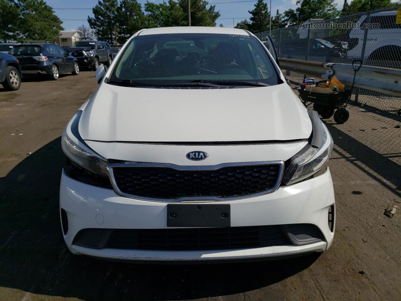 2017 Kia Forte Lx Белый vin: 3KPFK4A77HE115074