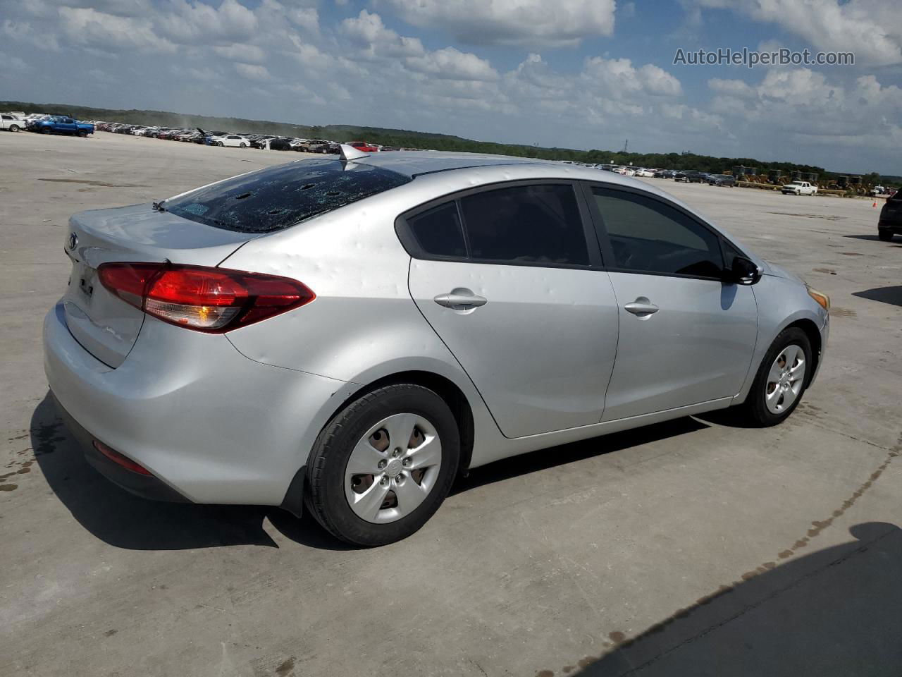 2018 Kia Forte Lx Gray vin: 3KPFK4A77JE193263