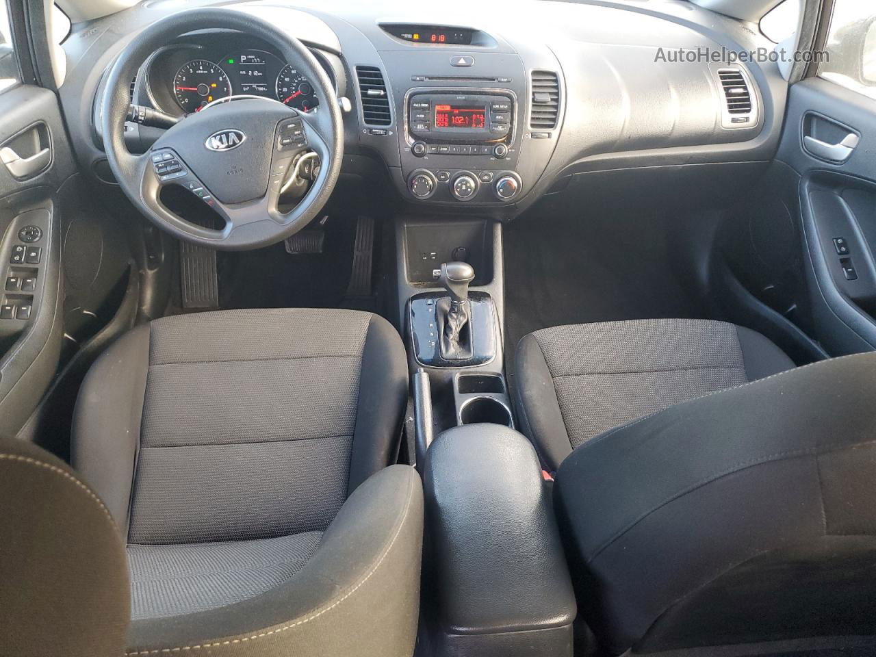 2018 Kia Forte Lx Серый vin: 3KPFK4A77JE221711