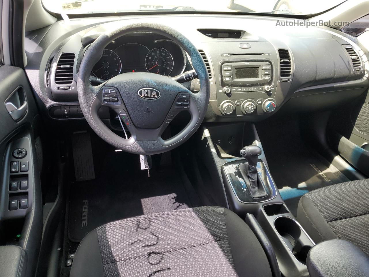 2018 Kia Forte Lx Silver vin: 3KPFK4A77JE235835