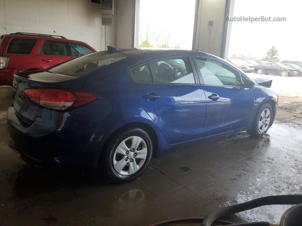 2018 Kia Forte Lx Blue vin: 3KPFK4A77JE262694