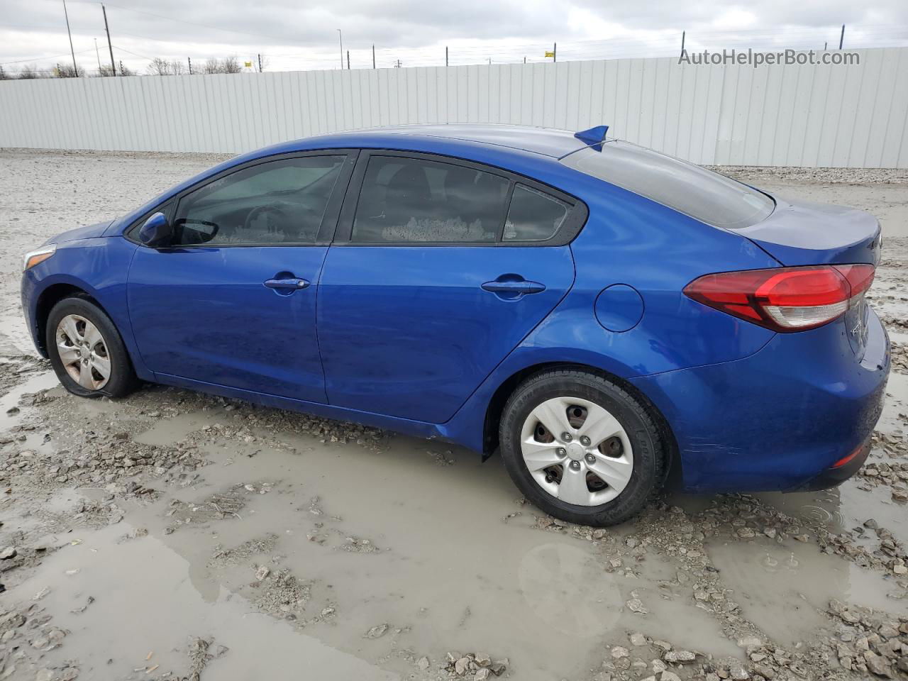 2017 Kia Forte Lx Blue vin: 3KPFK4A78HE017249