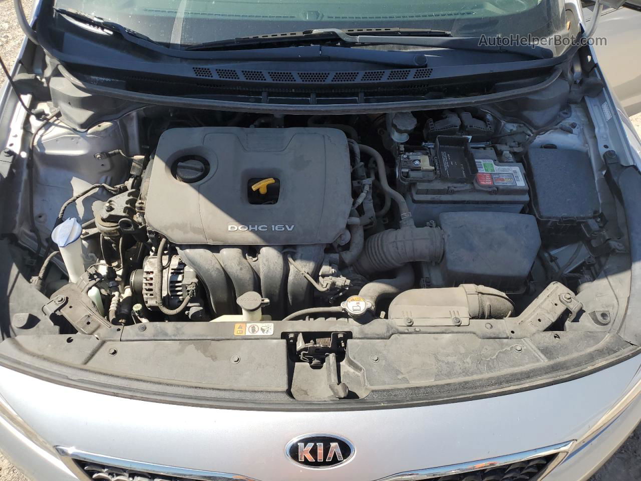 2017 Kia Forte Lx Silver vin: 3KPFK4A78HE022919