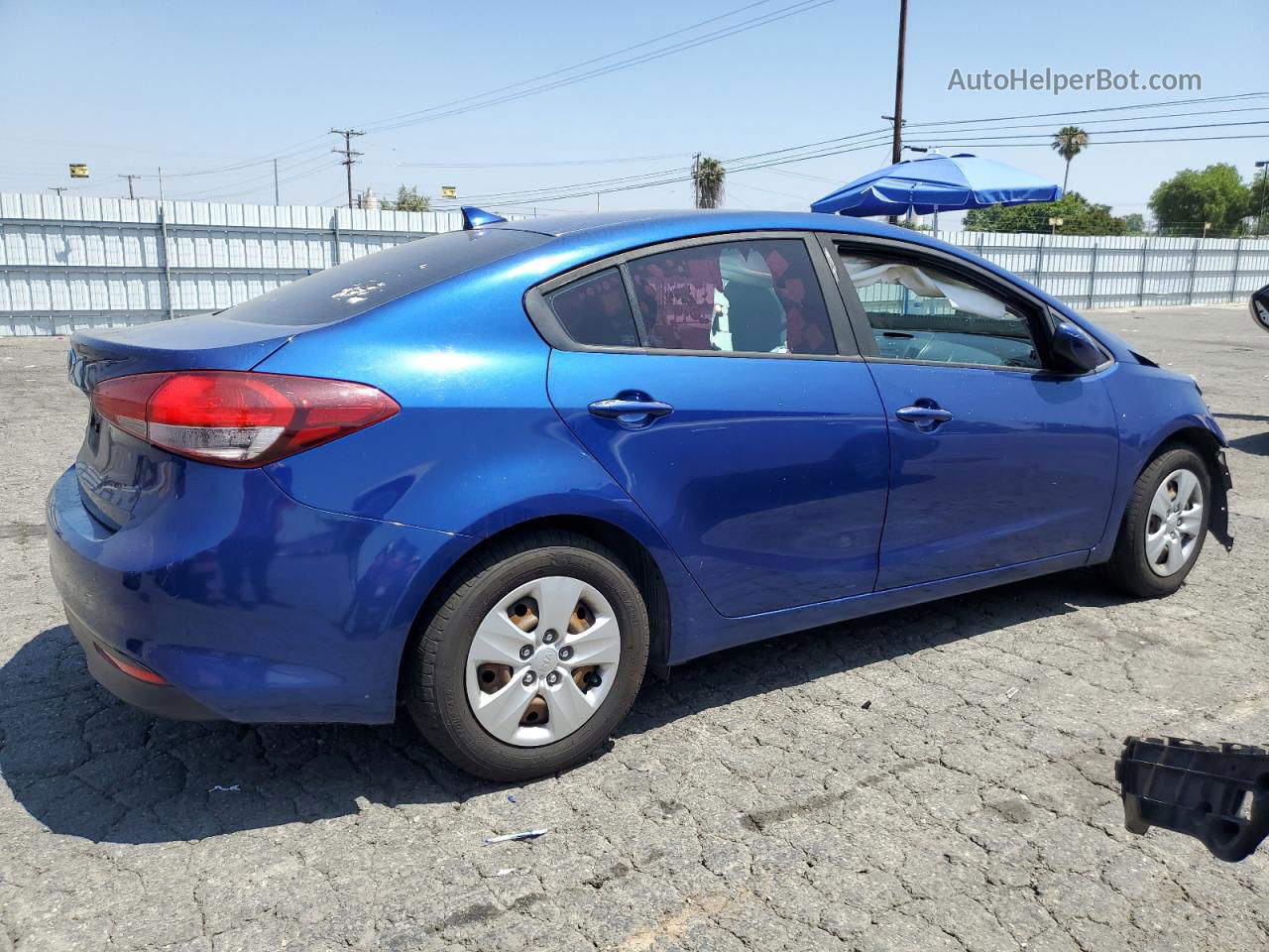 2017 Kia Forte Lx Синий vin: 3KPFK4A78HE029482