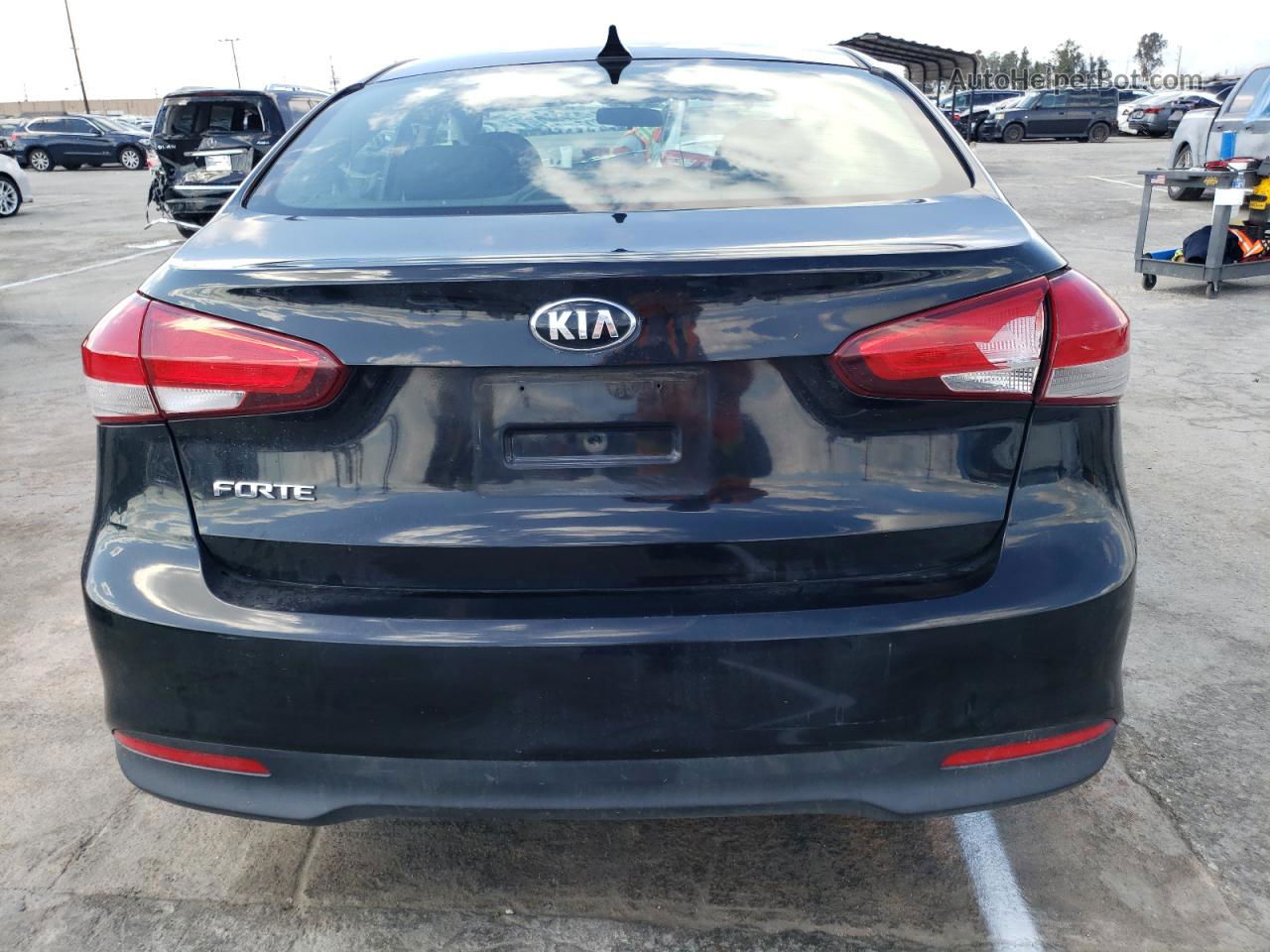 2017 Kia Forte Lx Black vin: 3KPFK4A78HE042474