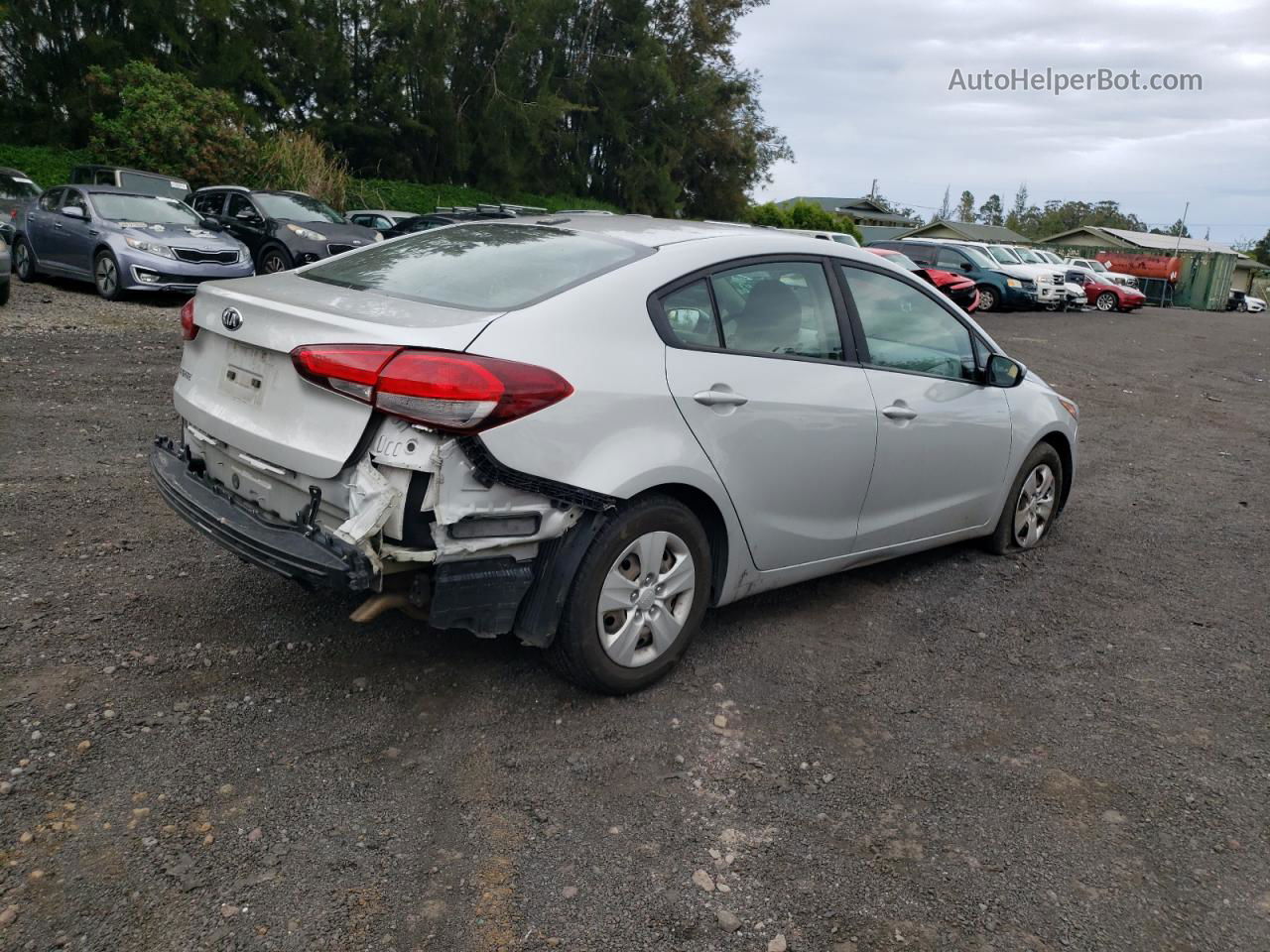 2018 Kia Forte Lx Silver vin: 3KPFK4A78JE188928