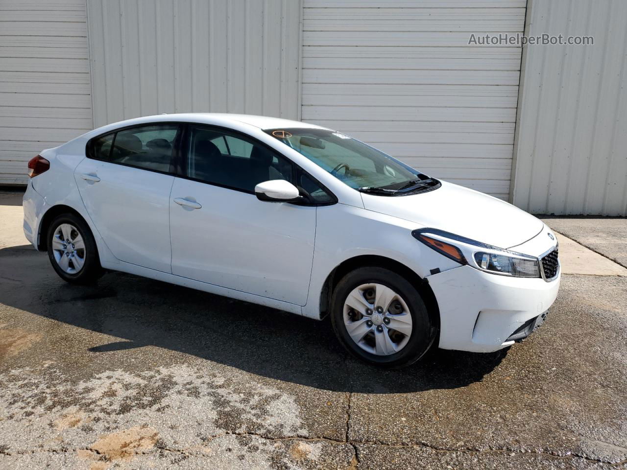 2017 Kia Forte Lx White vin: 3KPFK4A79HE103511