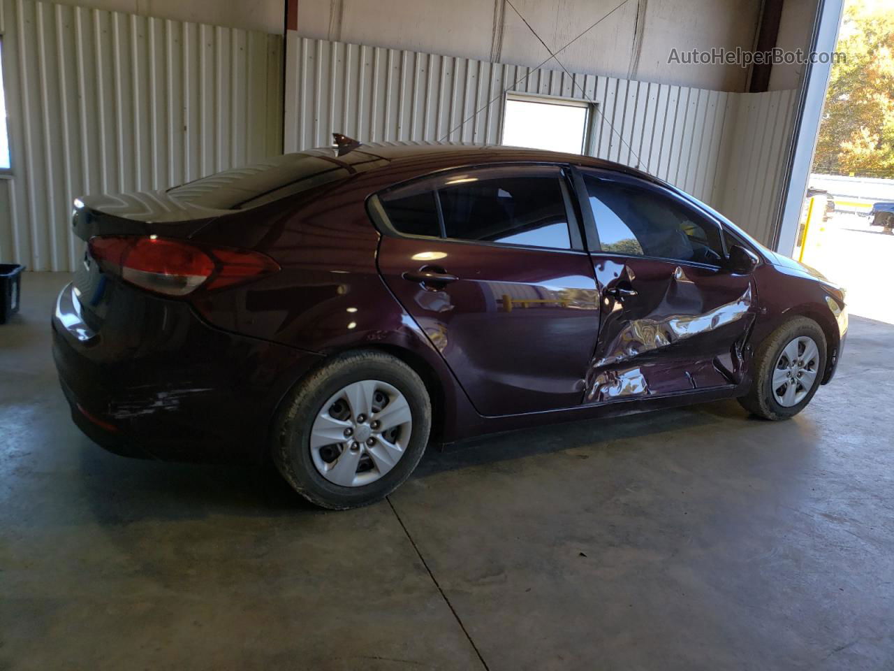 2017 Kia Forte Lx Maroon vin: 3KPFK4A79HE139490