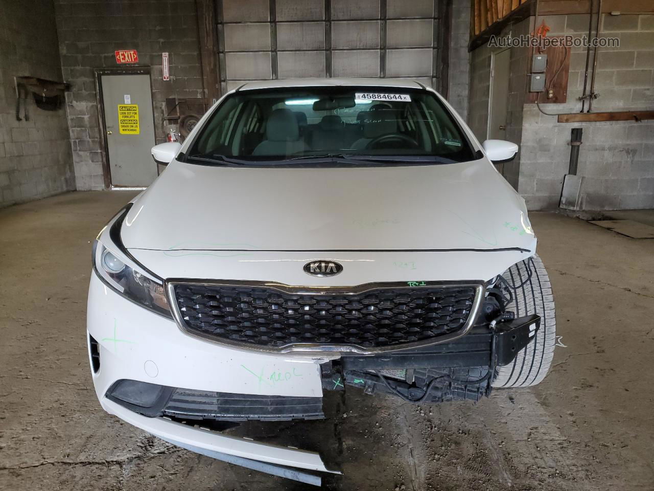 2018 Kia Forte Lx White vin: 3KPFK4A79JE168753