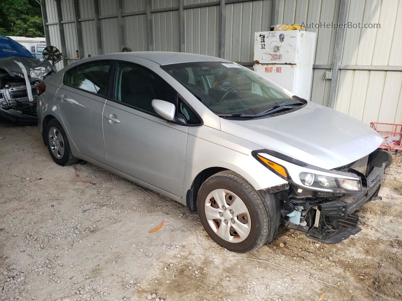 2018 Kia Forte Lx Silver vin: 3KPFK4A79JE169515