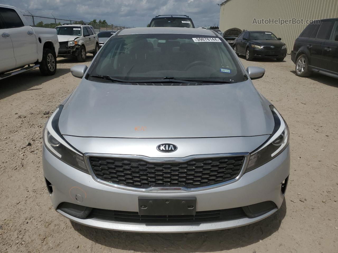 2018 Kia Forte Lx Silver vin: 3KPFK4A79JE170048