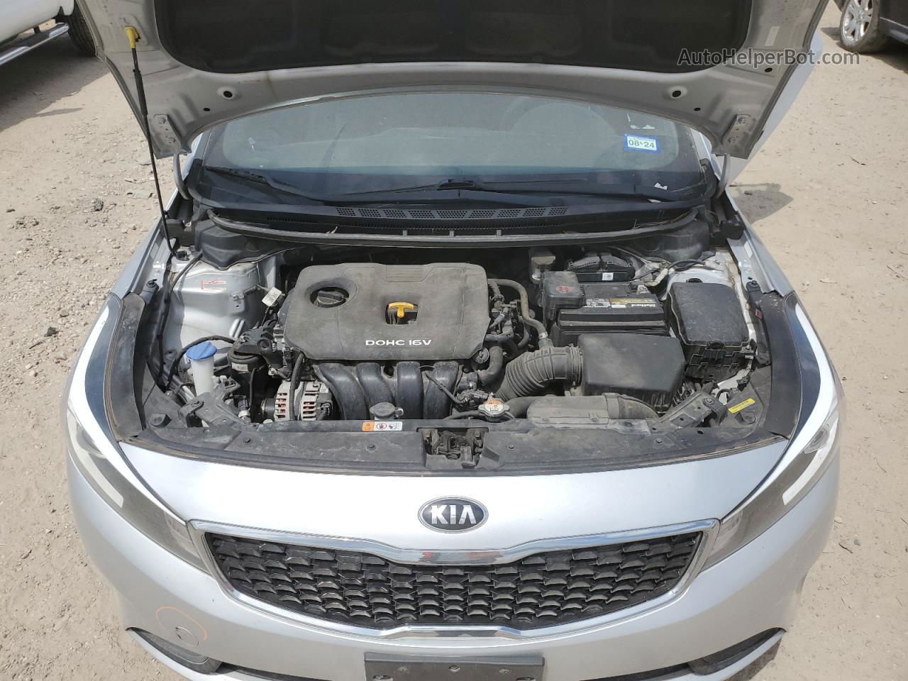 2018 Kia Forte Lx Silver vin: 3KPFK4A79JE170048