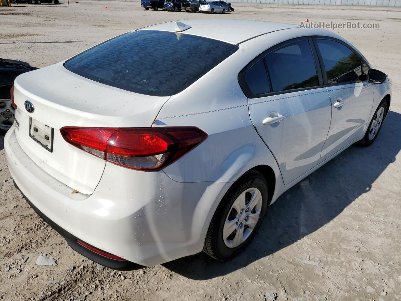 2018 Kia Forte Lx White vin: 3KPFK4A79JE187013