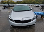 2018 Kia Forte Lx Серебряный vin: 3KPFK4A79JE220138