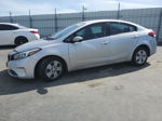 2018 Kia Forte Lx Серебряный vin: 3KPFK4A79JE220947