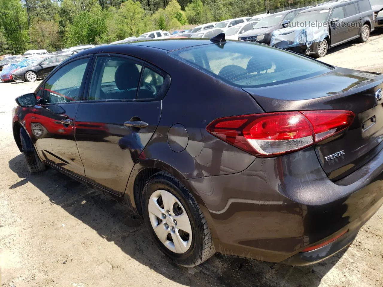 2018 Kia Forte Lx Brown vin: 3KPFK4A79JE225565