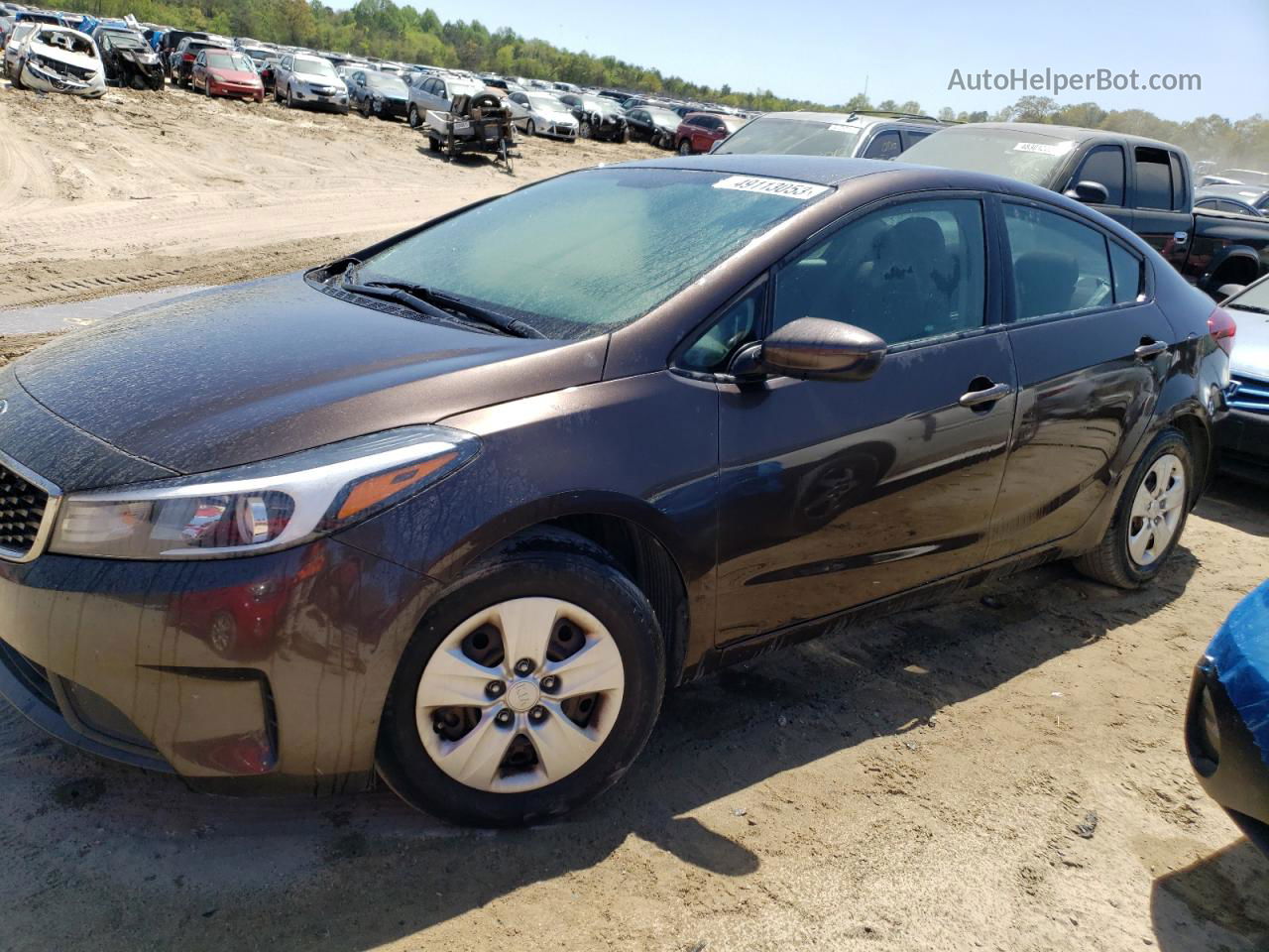 2018 Kia Forte Lx Brown vin: 3KPFK4A79JE225565