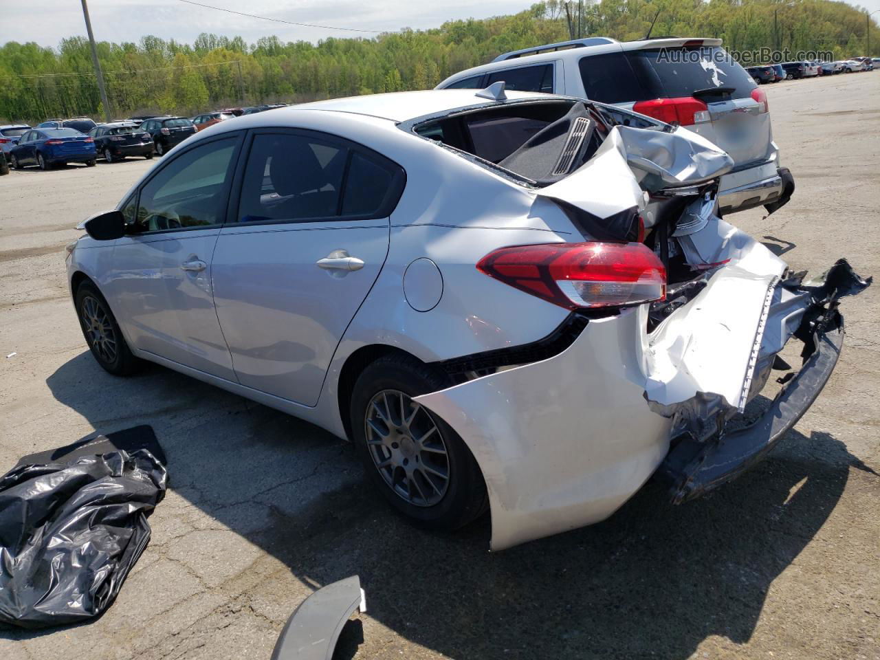 2018 Kia Forte Lx Silver vin: 3KPFK4A79JE254595