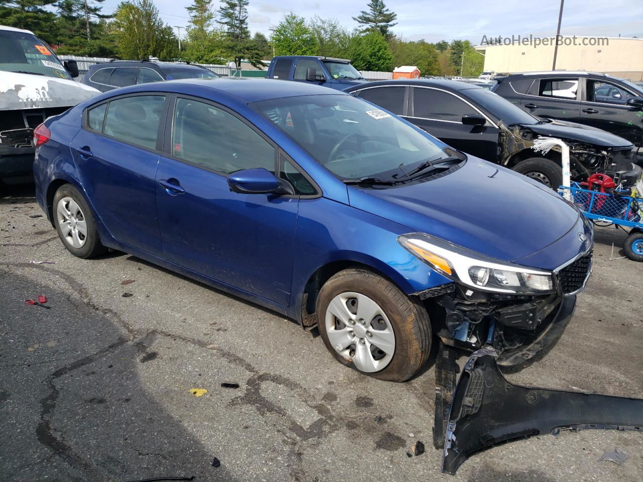 2018 Kia Forte Lx Blue vin: 3KPFK4A79JE258369