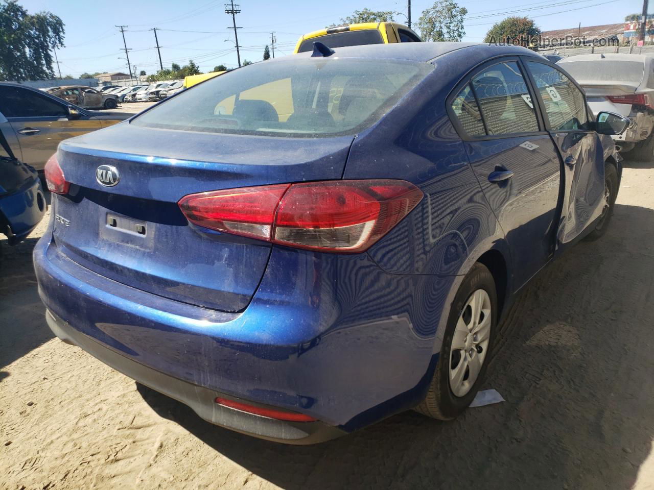 2018 Kia Forte Lx Синий vin: 3KPFK4A79JE258744