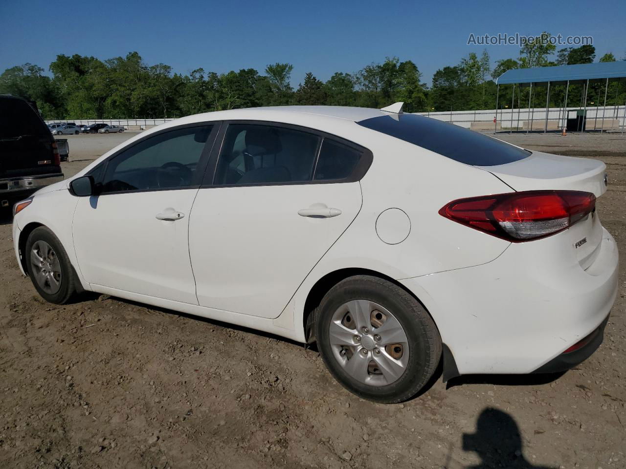 2018 Kia Forte Lx White vin: 3KPFK4A79JE268044