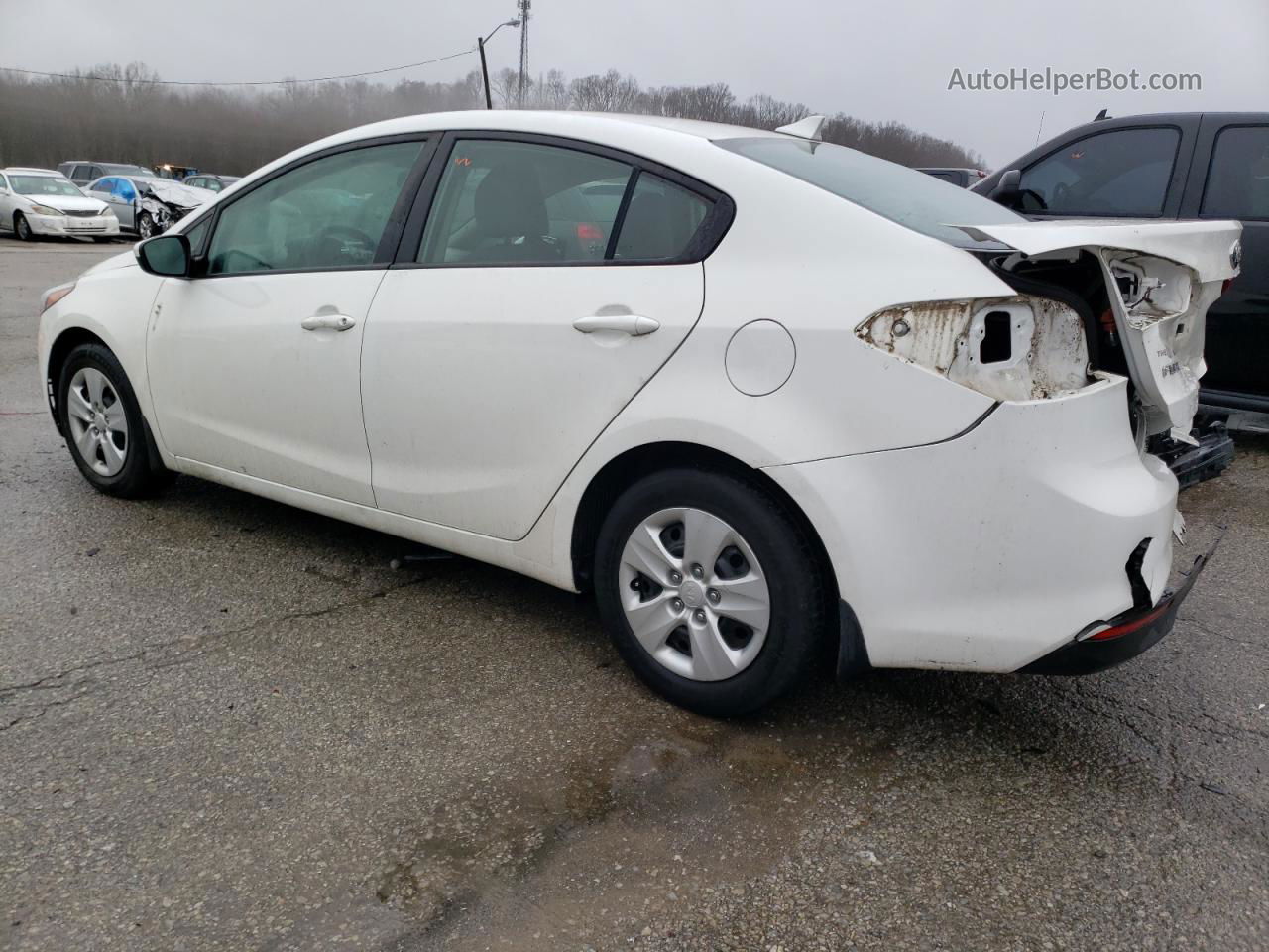 2017 Kia Forte Lx White vin: 3KPFK4A7XHE044937