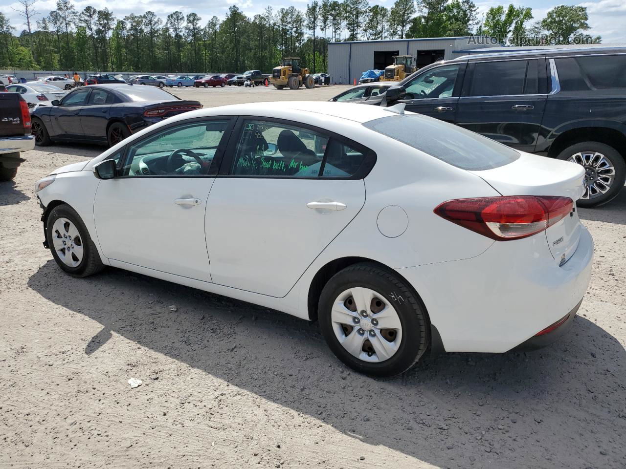 2017 Kia Forte Lx White vin: 3KPFK4A7XHE054156