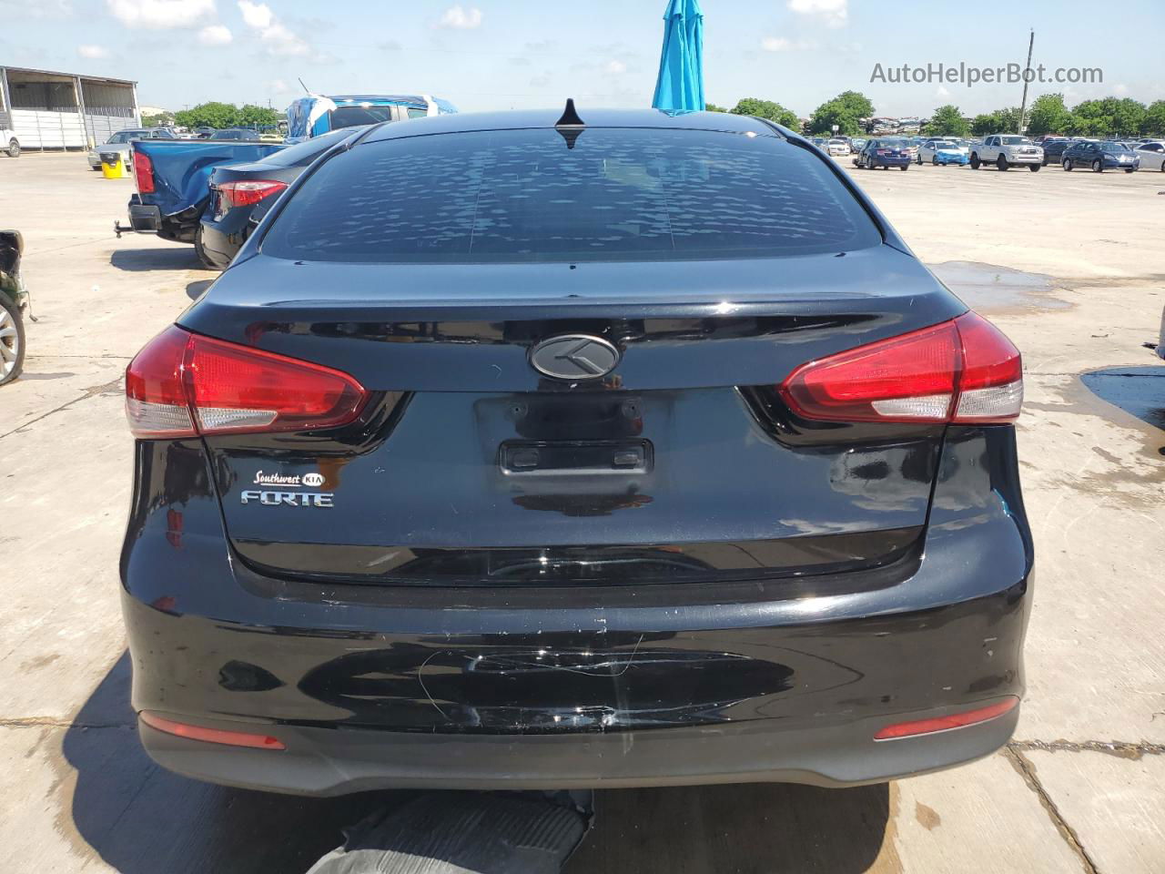 2017 Kia Forte Lx Черный vin: 3KPFK4A7XHE056912