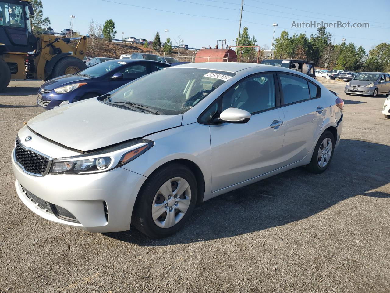 2017 Kia Forte Lx Silver vin: 3KPFK4A7XHE069305