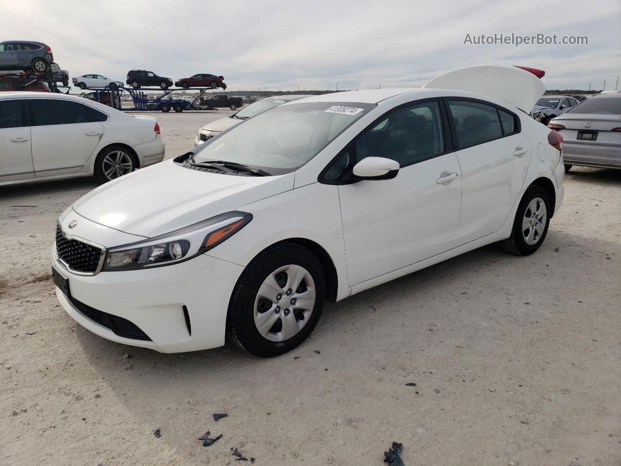 2017 Kia Forte Lx Белый vin: 3KPFK4A7XHE072897