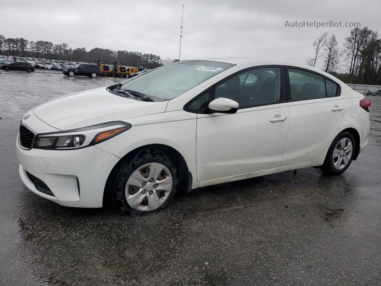 2017 Kia Forte Lx White vin: 3KPFK4A7XHE121824