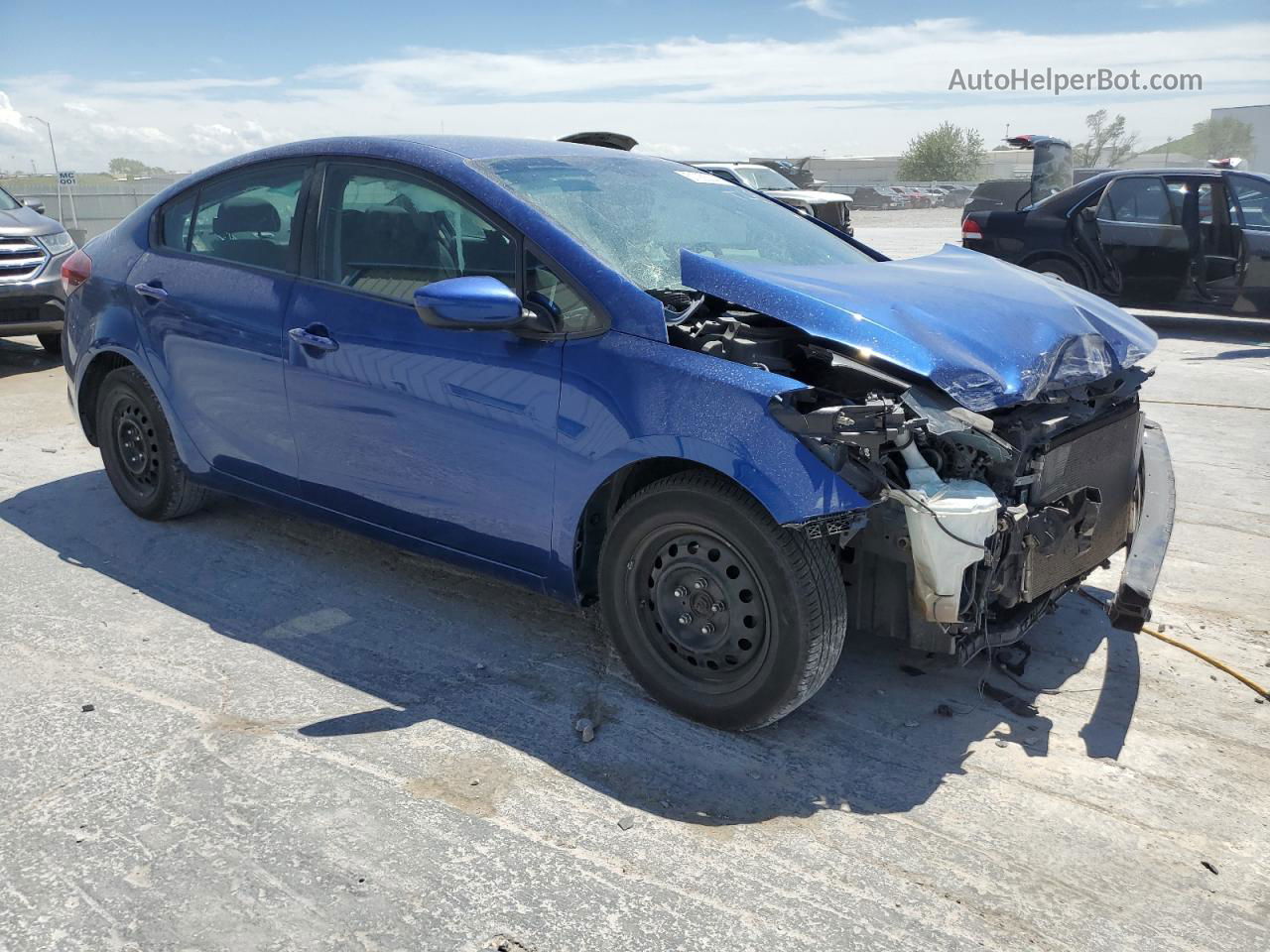 2018 Kia Forte Lx Blue vin: 3KPFK4A7XJE272040