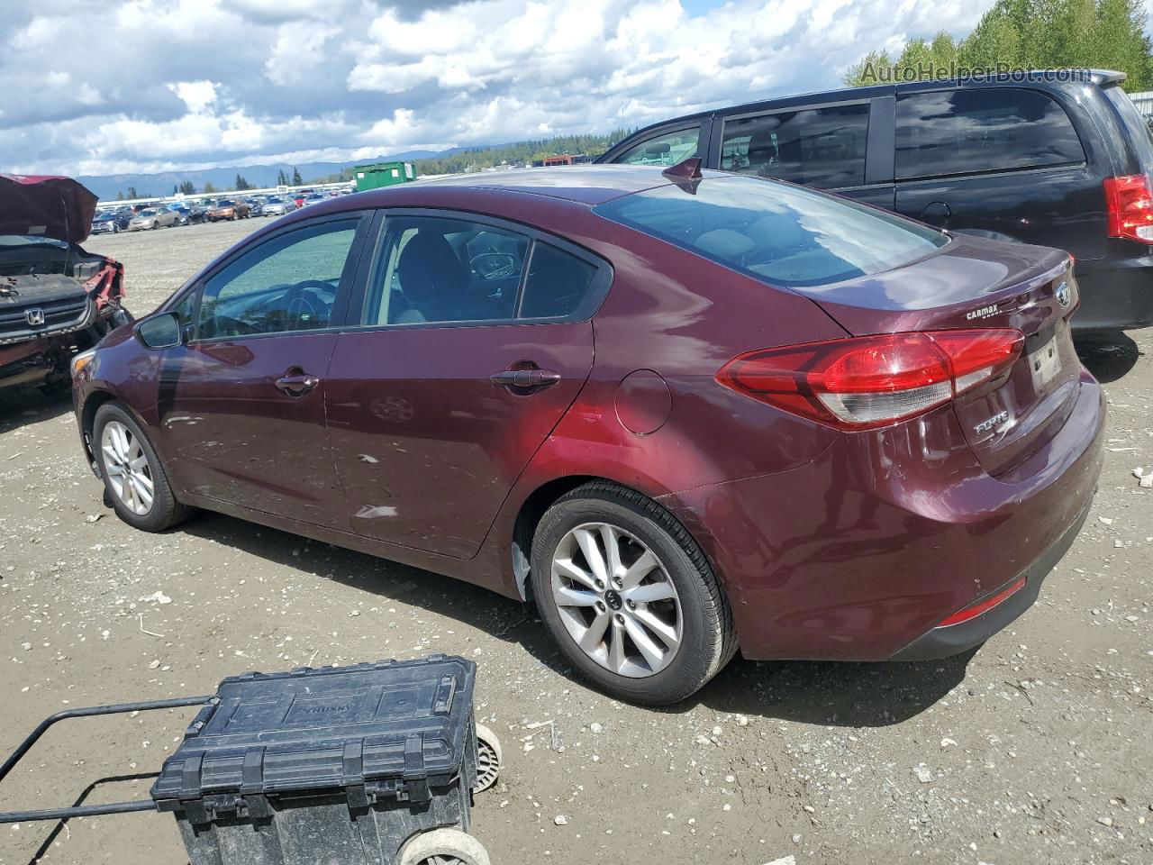 2017 Kia Forte Lx Темно-бордовый vin: 3KPFL4A70HE132540