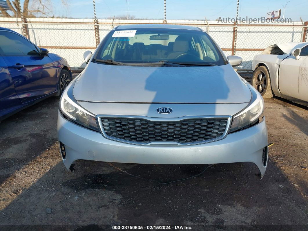 2018 Kia Forte Lx Silver vin: 3KPFL4A70JE183316