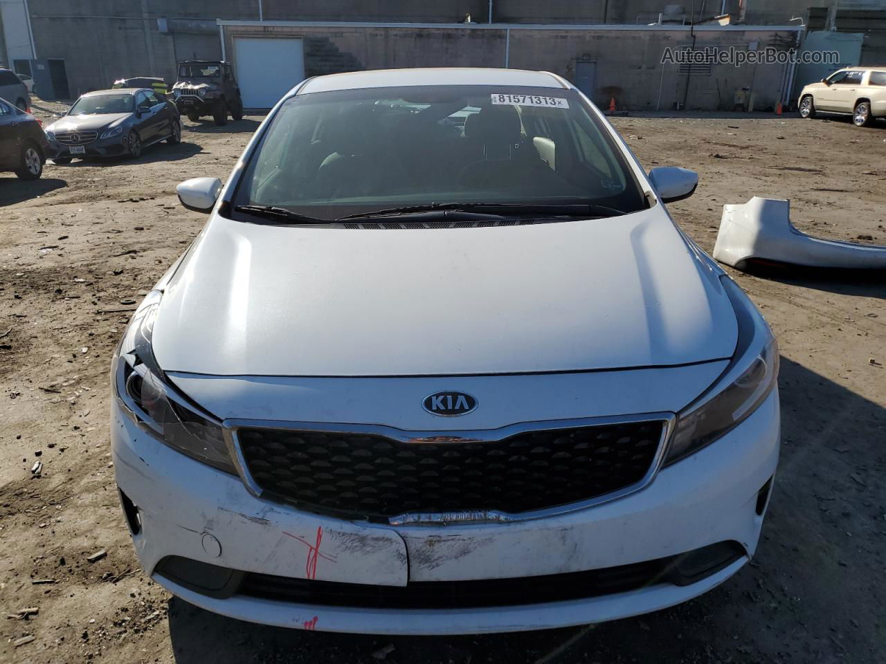 2018 Kia Forte Lx White vin: 3KPFL4A70JE209655