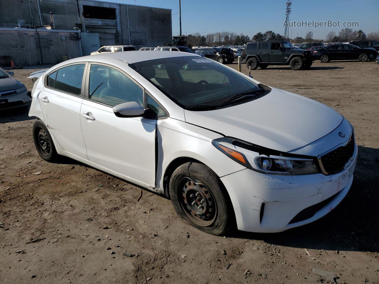 2018 Kia Forte Lx White vin: 3KPFL4A70JE209655