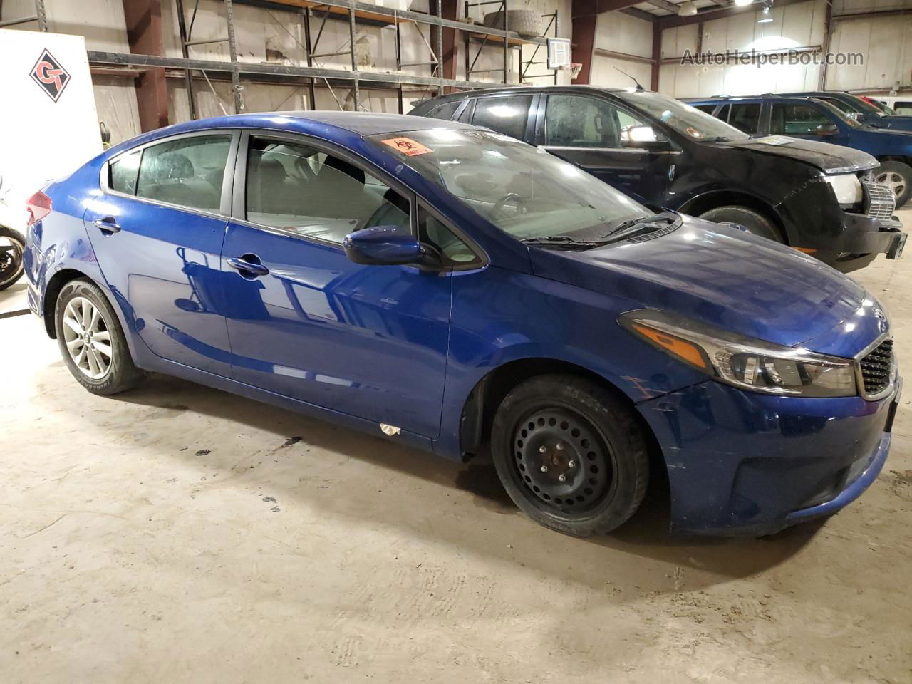 2017 Kia Forte Lx Blue vin: 3KPFL4A71HE124544