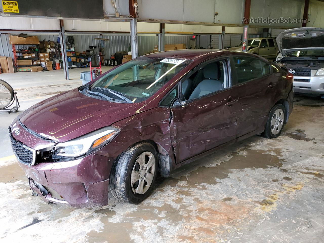 2018 Kia Forte Lx Purple vin: 3KPFL4A71JE178724