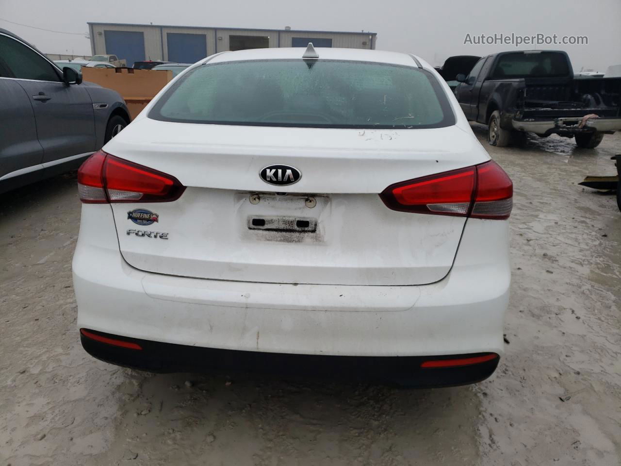 2018 Kia Forte Lx White vin: 3KPFL4A71JE180179