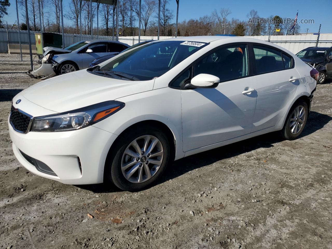 2017 Kia Forte Lx White vin: 3KPFL4A73HE110371