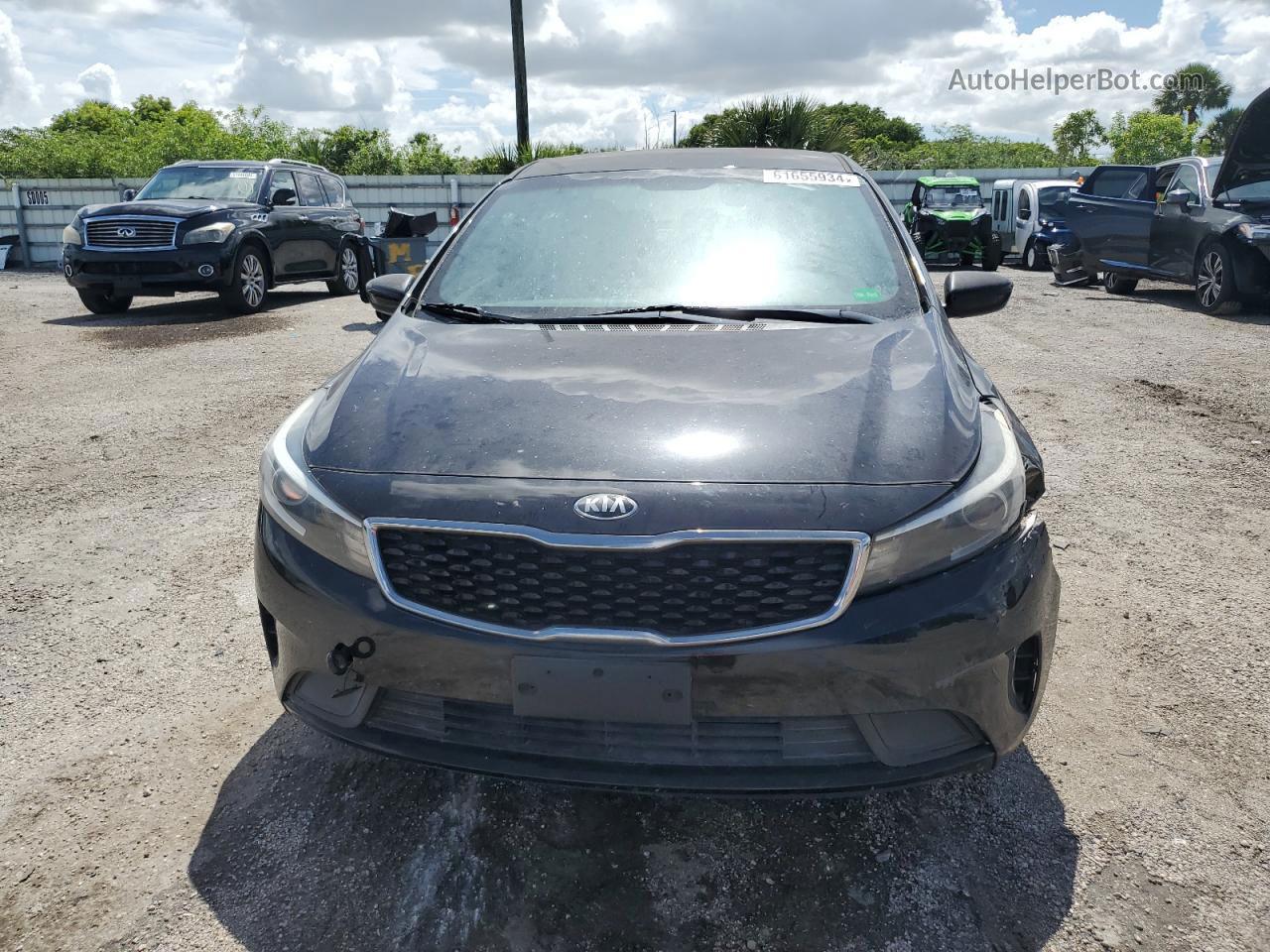 2017 Kia Forte Lx Черный vin: 3KPFL4A73HE138882