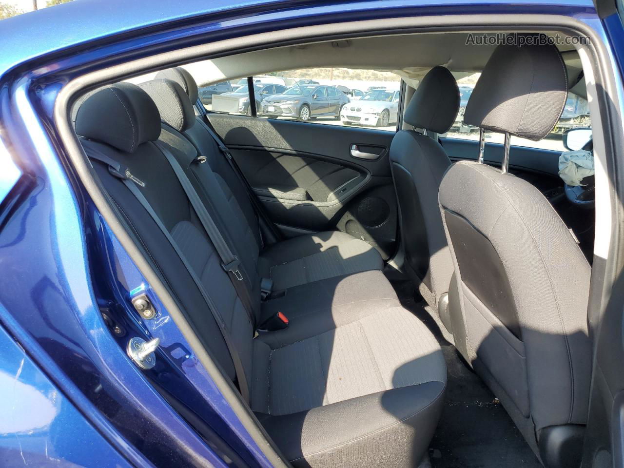 2018 Kia Forte Lx Blue vin: 3KPFL4A73JE180202